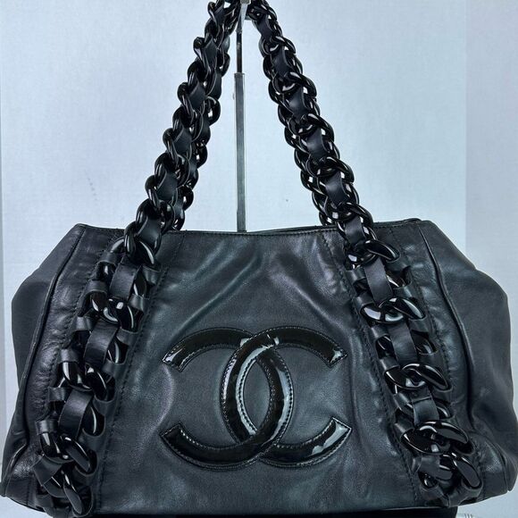 CHANEL CC Calfskin Tote Bag - Picture 1 of 10